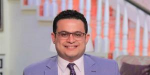 استشاري نفسي: تجسس الزوجة على زوجها يؤدي لأزمات مستمرة داخل البيت