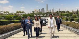 جولة لوزيرة الثقافة بمدينة الفنون في العاصمة الإداريّة الجديدة