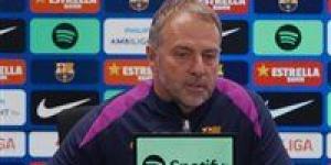 هانز فليك يشعل الكلاسيكو: نلعب بطريقتنا ولا نهتم بالمنافس ونريد حسم لقب الدوري أمام ريال مدريد
