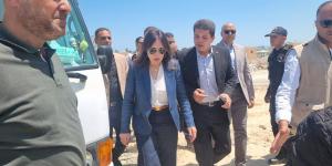 وزيرة الإسكان تتفقد أعمال حفر نفق مارينا