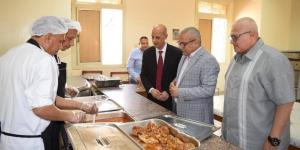 رئيس جامعة بني سويف يتفقد المدن الجامعية بشرق النيل لمتابعة مستوى الخدمات المقدمة للطلاب