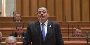 النائب أشرف أمين يطالب بتسهيل الخدمات الحكومية الإلكترونية لكبار السن ومرضى التأمين الصحي