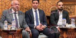 رئيس تحرير تحيا مصر ورجل الأعمال محمد الطوبجي يشاركان في عزاء الدكتور محمد نجيب الجارحي