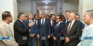 محافظ كفرالشيخ يتفقد أعمال تطوير وحدة الغسيل الكلوي بالزعفران