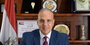 وزير الري يكرم أبطال إحباط محاولة سرقة محطة الرديسية بأسوان ويشيد بشجاعتهم