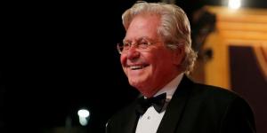 حسين فهمي يشارك في جلسة بـ"كان السينمائي" حول تحويل المهرجانات إلى محركات للجمهور