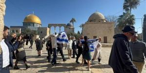 الاحتلال يحاصر القدس والمسجد الأقصى لتأمين اقتحامات المستوطنين ومسيرة الأعلام