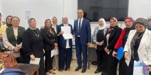 رئيس جامعة دمنهور يشهد ختام فعاليات البرنامج التدريبي لتأهيل مدربي الإرشاد الأسري