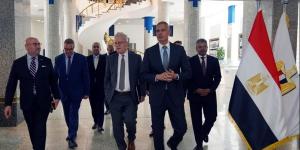 رئيس مصر للطيران: شراكة مصرية أمريكية لتوسيع شبكة الرحلات الجوية