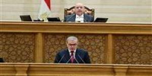 رئيس «عاملة النواب» يستعرض تقرير اللجنة بشأن مشروع قانون مد الدورة النقابية بعد التعديلات