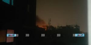 حريق هائل يلتهم منزلًا في الكوم الأحمر وسط أنباء عن سقوط ضحايا