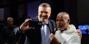 الشحات مبروك: زوجتي باعت ذهبها من أجلى