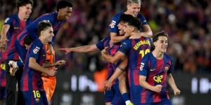 رافينيا يقود برشلونة لفوز على ريال بيتيس