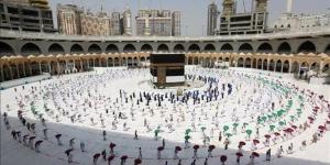 هل يجوز سفر الزوجة للعمرة بدون محرم؟.. أمين الفتوى يجيب