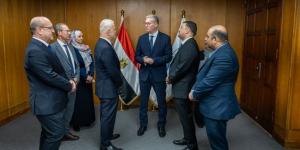 وزير البترول يشهد توقيع مذكرة تفاهم لاستكشاف فرص الذهب بالصحراء الشرقية