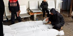 استشهاد 4 فلسطينيين وإصابة العشرات في هجمات إسرائيلية متفرقة بغزة