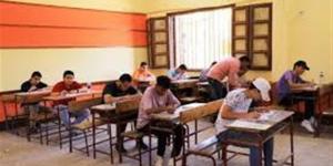 حيازة الموبايل داخل لجان الثانوية العامة.. هل تؤدي للحرمان من الامتحان؟