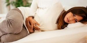 ما حكم ترك المرأة طواف الوداع لعذر الحيض؟.. دار الإفتاء تجيب
