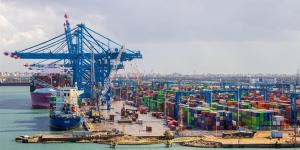 ميناء دمياط يعزز خدمات الترانزيت غير المباشر إلى دول الخليج عبر خط «الرورو»