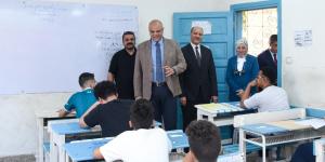 محافظ الإسكندرية يتفقد لجان امتحانات الشهادة الإعدادية .. ويؤكد توفير بيئة آمنة ومنظمة للطلاب