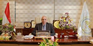 رئيس جامعة السادات يوجه بتقديم الرعاية الطبية الكاملة لطالبات علوم الرياضة