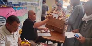 "مياه الفيوم" توزع 14 ألف قطعة موفرة لترشيد الاستهلاك داخل 450 مدرسة ابتدائية