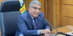 محافظ الدقهلية: تنفيذ 8 مشروعات طرق جديدة بتكلفة تتجاوز 138 مليون جنيه