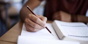 مراجعة نهائية لامتحان الفرنساوي للصف الثالث الثانوي 2025/2026 pdf