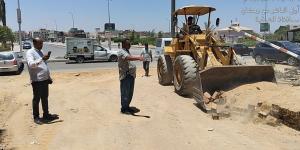 حول شقة سكنية لمعرض سيارات.. حملة لإزالة التعديات بالعاشر من رمضان (صور)