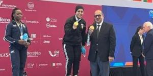 سارة سمير تحصد الذهبية الثانية فى دورة ألعاب البحر المتوسط بحضور رئيس اللجنة الأوليمبية