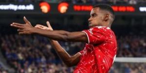 ليفربول يفوز على إيبسويتش تاون بهدفي إيزاك في الدوري الإنجليزي