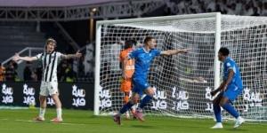 الهلال يحافظ على صدارة الدوري السعودي بهدفين في مرمى الشباب