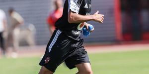الأحمر يستأنف التدريبات.. مران الاهلي في ستاد التتش (صور)
