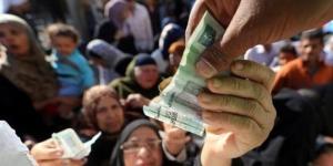التضخم يرهق "جيوب" المواطنين، وخبير يكشف تأثير ارتفاع الأسعار على محدودي الدخل