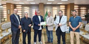 لإجرائها 982 عملية جراحية، محافظ الشرقية يكرم مديري المستشفيات المتميزة