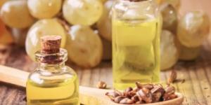 فوائد زيت بذور العنب لترطيب البشرة واستعادة نضارتها