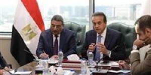 وزير الصحة يتابع الخطوات التنفيذية والتمويلية لإنشاء المدينتين الطبيتين بالعلمين والعاصمة الإدارية الجديدة