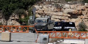 الحواجز العسكرية سلاح صهيوني جديد.. تشل حياة 3.4 مليون فلسطيني في الضفة الغربية والقدس المحتلة.. تستهدف توسيع المخططات الاستيطانية.. وسموتريتش يتعهد بشن حرب ضخمة بعد الانتخابات