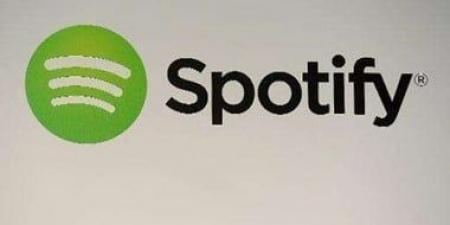 كيفية تنزيل الموسيقى من تطبيق Spotify للهاتف