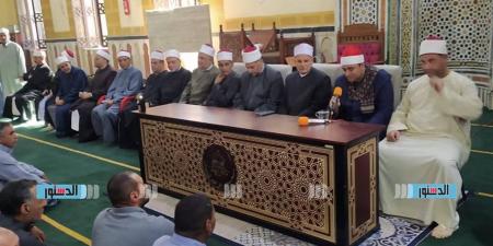 وكيل "أوقاف كفرالشيخ" يشدد على الانضباط الإداري داخل المساجد