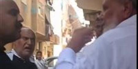 المسن ضحية الاعتداء بالقلم في السويس.. المحامي يكشف تفاصيل مثيرة