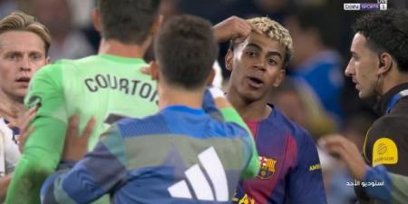 أجواء مشحونة بعد الكلاسيكو.. مشادة بين لاعبي برشلونة وريال مدريد بسبب لامين يامال