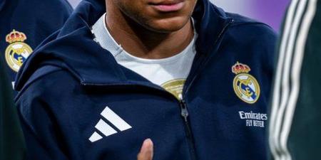 من باريس إلى مدريد.. كيليان مبابي يواصل هوايته المفضلة: معاقبة برشلونة