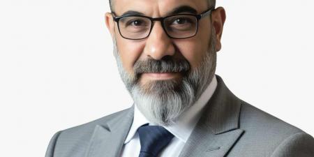 «يوميات بوت اتربى في مصر».. أحدث إصدارات الكاتب الصحفي محمد جلال مصطفى