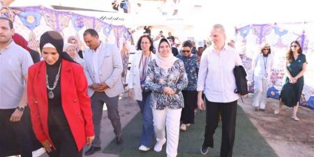 نائب محافظ دمياط تتفقد المدينة الصديقة للنساء مع وفد أممى رفيع المستوى