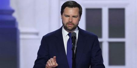 فانس يحذر من "كارثة" قد تشهدها أمريكا خلال عطلة "عيد الشكر"