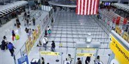 تهديد بقنبلة يشل حركة الطيران في مطار ريجان الأمريكي