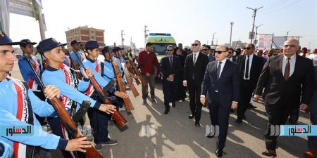 ضمن احتفالات العيد القومي.. استقبال حافل لمحافظ كفرالشيخ في الذكرى الـ69 لمعركة البرلس