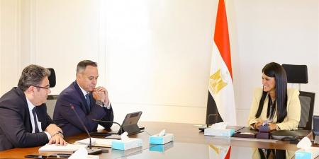 "التخطيط" تكشف مسارات زيادة فرص العمل اللائق وتحسين بيئة التشغيل