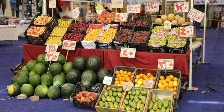 أجود الأنواع تبدأ من 5 جنيهات.. سوق العبور يعلن قوائم أسعار الفاكهة الموسمية